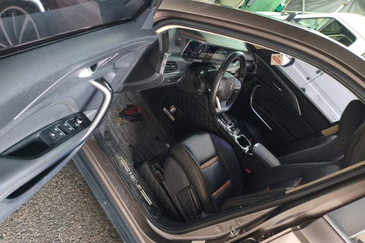 Used Bestune T77 2019 230 TID Automatic Luxury Version National V
