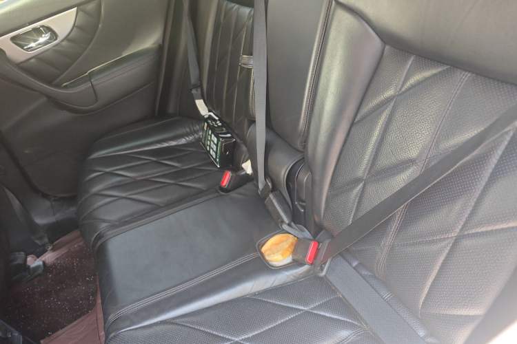 Used Infiniti FX 2011 FX35 Jinshang Overdrive Edition Left Rear Seat