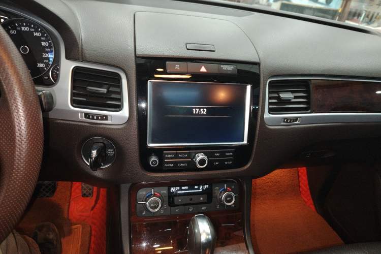 Used Volkswagen Touareg 2011 3.0 TSI Luxury Edition