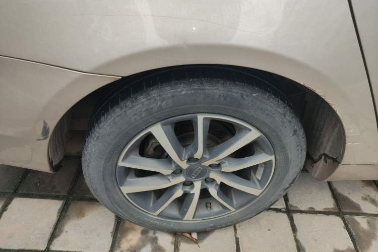 Used Geely Auto Emgrand 2019 Leading Edition 1.5L CVT Upward-Connected Model China VI Standard Right Rear Wheel Hub
