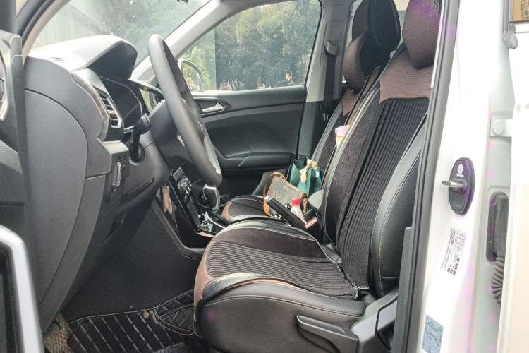 Used Volkswagen Tacqua 2020 1.5L Automatic Yue Left Front Seat