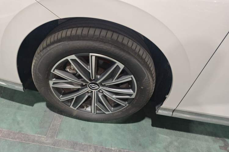 Used GAC Trumpchi M8 2024 Master Series 400T Prestige Edition Left Front Wheel Hub