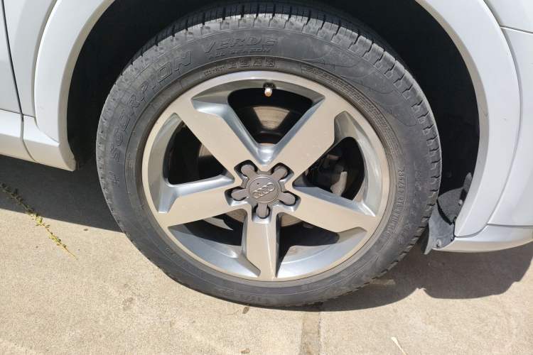 Used Audi Q3 2013 35 TFSI Comfort Model
