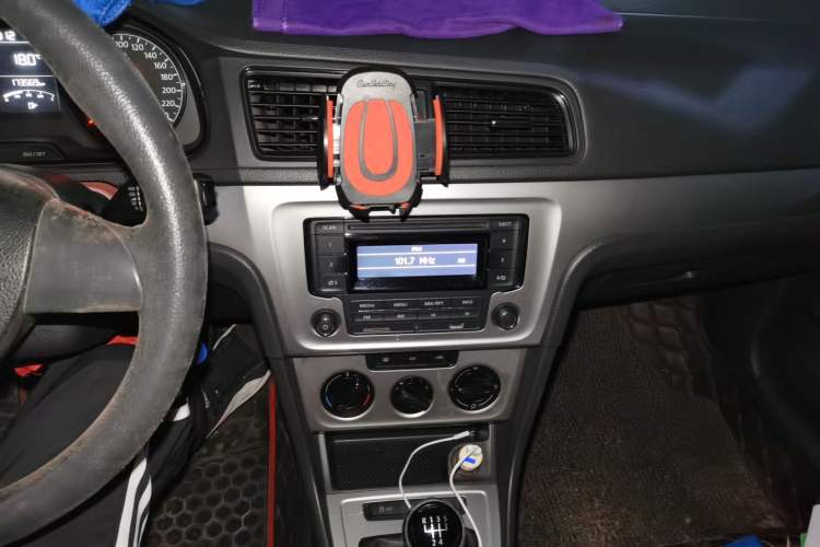 Used Volkswagen Lavida 2013 Revised Classic 1.6L Manual Fashion Edition
