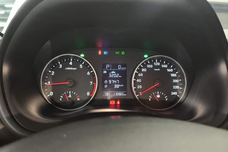 Used Hyundai Celesta 2017 1.6L Automatic Enjoyment Version GLS