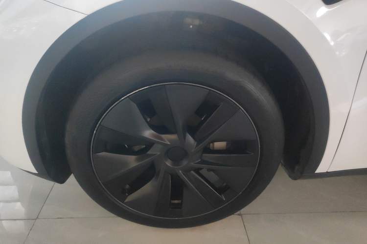 Used Tesla Model Y 2024 Rear-Wheel-Drive Version
