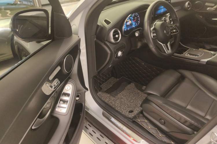 Used Mercedes-Benz GLC Coupe 2021 GLC 300 4MATIC Coupe SUV Driver Seat