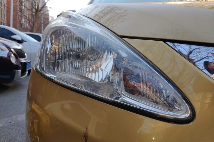 Used Nissan Tiida 2011 1.6L CVT Smart Version
