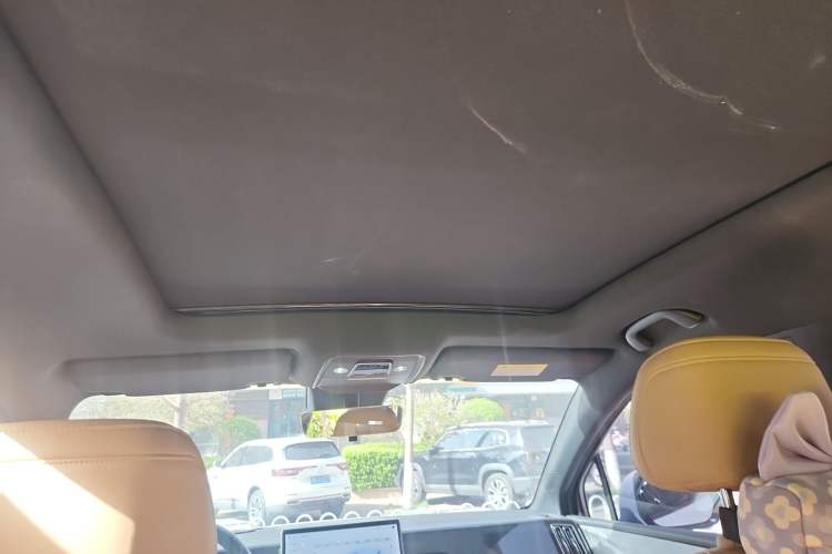 Used BYD Song L DM-i 2024 112 km Leading Edition Headliner