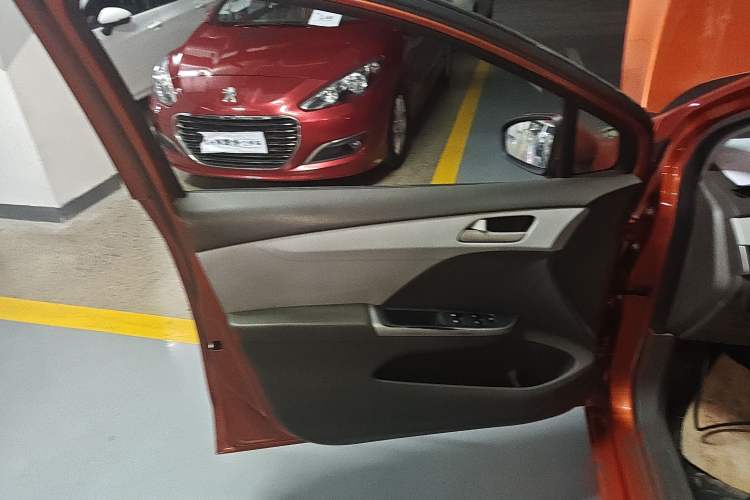 Used Chevrolet Lova RV 2016 1.5L Automatic Comfort Edition