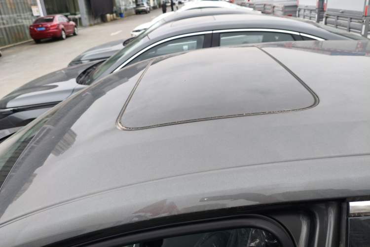 Used CHANGAN Eado 2025 Blue Whale 1.5T 500Bar Prestige Model
