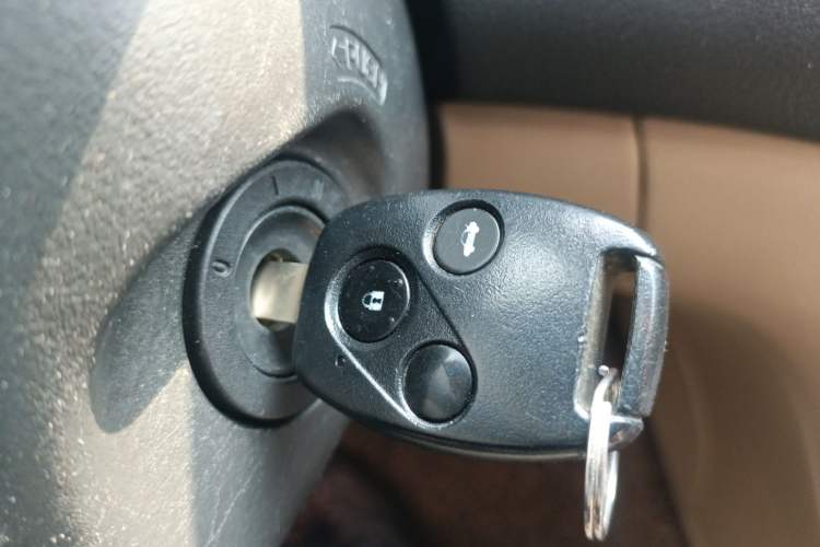 Used Honda Accord 2006 2.4L standard version
