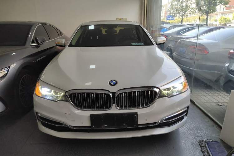 Used BMW 5 Series 2020 525Li Luxury Package

