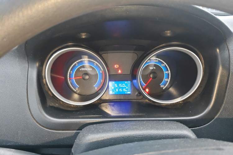 Used CHANGAN KAICHENG Ruixing M60 2019 1.5L Business Model China VI Van with 5 Seats DAM15KR Instrument Cluster