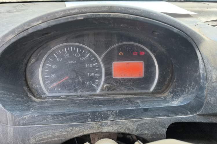 Used BAIC Weiwang 306 2011 1.3L base model 7 seats
