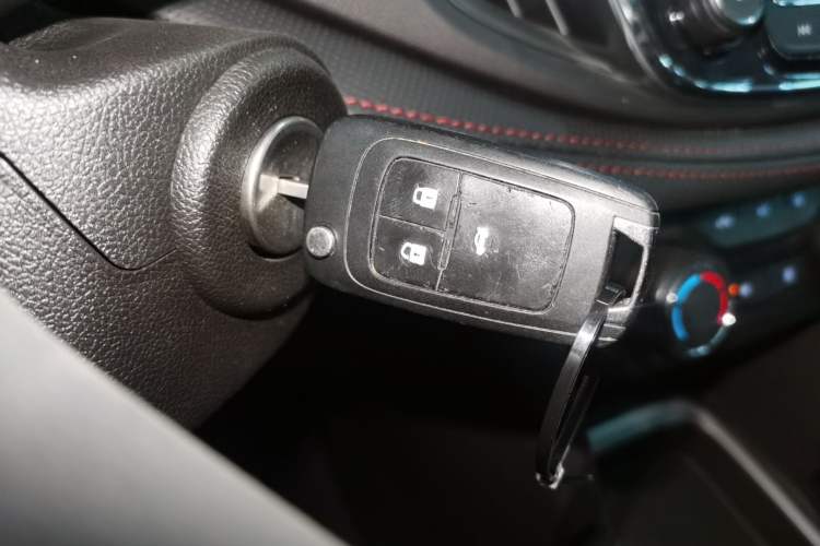 Used Chevrolet Monza 2020 Light Hybrid RS 330T Automatic Comfort Edition Vehicle Key