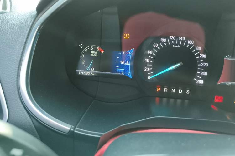 Used Ford Edge 2016 EcoBoost 245 Four-Wheel Drive Titanium Edition 7-Seater Odometer Close Up