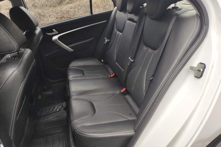 Used Geely Auto Emgrand 2016 Sedan 1.5L Manual Upward Edition
