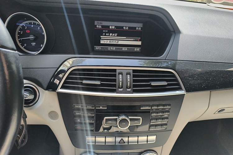 Used Mercedes-Benz C-Class 2013 C 180 Classic Grand Edition Audio And AC Panel