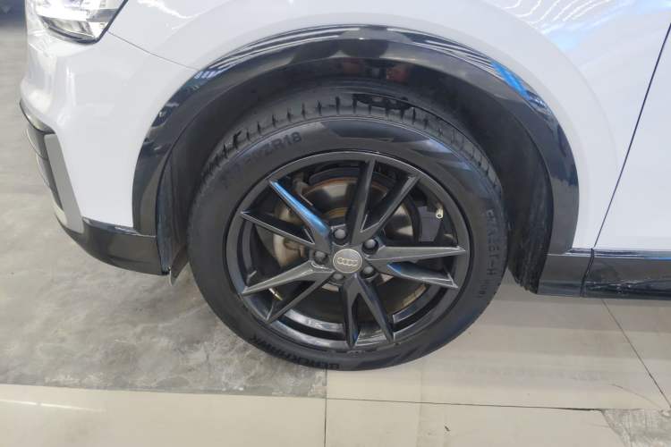 Used Audi Q2L 2018 35 TFSI Launch Exclusive Edition China V