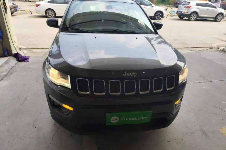 Used Jeep Compass 2017 200T Automatic Family Edition