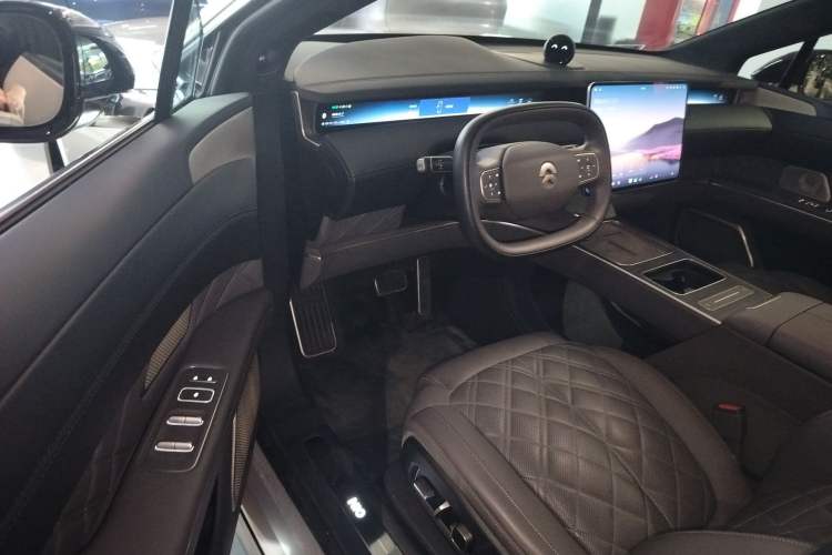 Used Nio ET9 2025 100 kWh Driver Seat