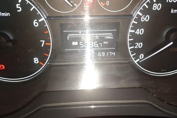 Used Nissan Tiida 2014 1.6L CVT Comfort Model
