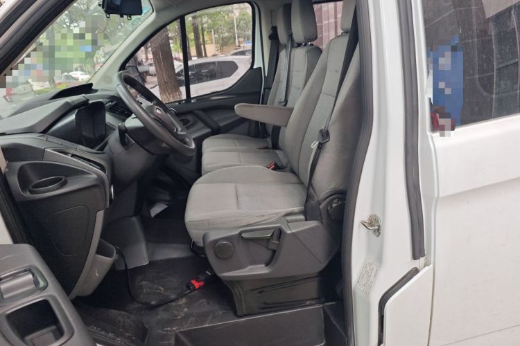 Used Ford Transit 2017 2.0T Diesel Multi-Purpose Commercial Vehicle Short Wheelbase Low Roof China V Standard
