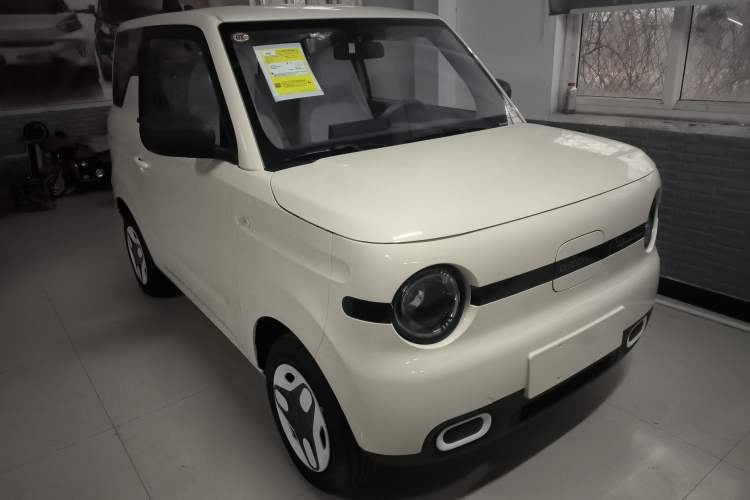 Used Geely Galaxy Panda 2025 210 km – Yuanqi Bear