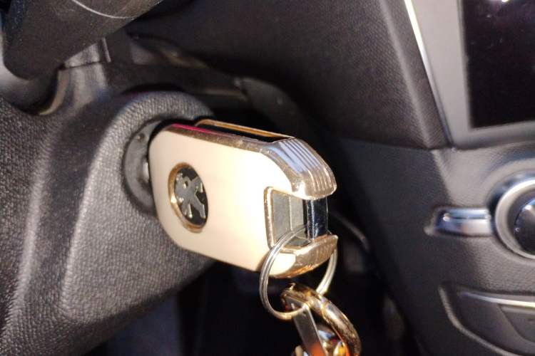 Used Peugeot 408 2014 1.8L Automatic Luxury Edition Vehicle Key