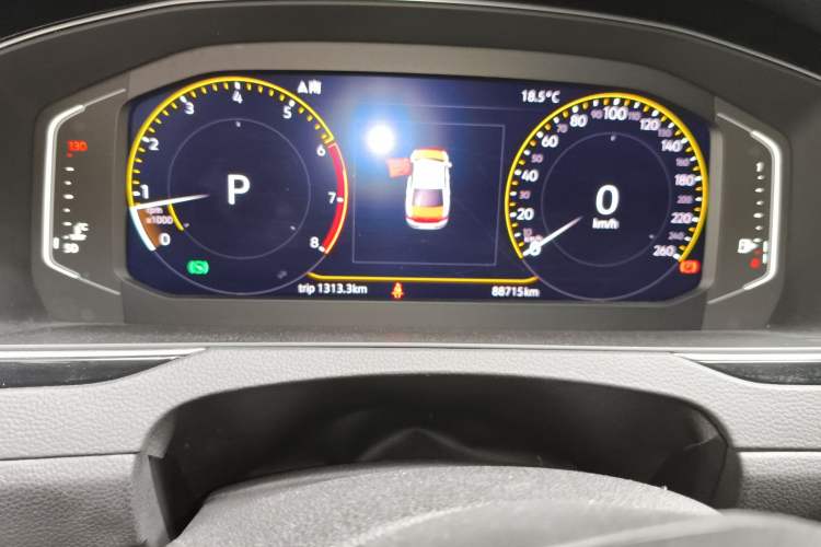 Used Volkswagen Magotan 2020 330TSI DSG Luxury Edition Odometer Close Up