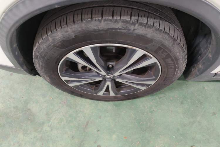 Used Nissan X-Trail 2020 2.5L XL ITS CVT 4WD Deluxe Navigation Edition Left Front Wheel Hub
