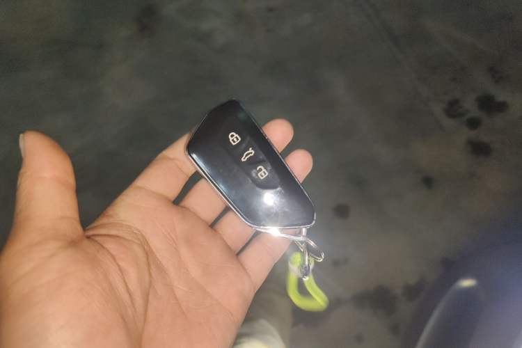 Used Volkswagen Lamando 2022 Lavida L 280TSI DSG Cool & Spicy Edition Vehicle Key