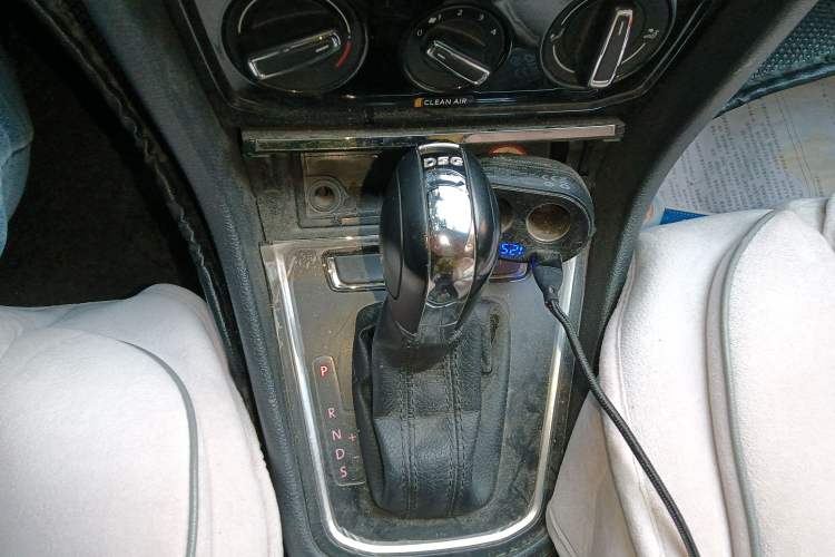 Used Volkswagen C-TREK 2017 230TSI DSG Comfort Version