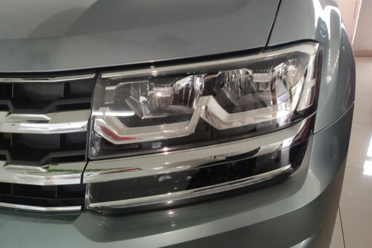 Used Volkswagen Teramont 2020 330TSI Two-Wheel-Drive Luxury Edition China VI Standard Left Front Headlight
