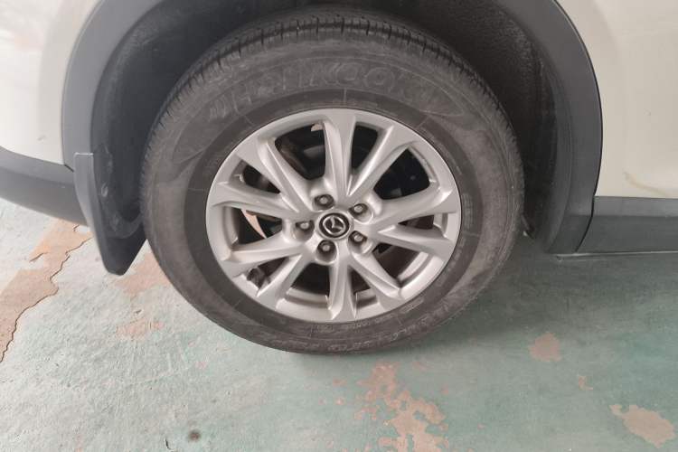 Used Mazda CX-4 2018 2.0L Automatic Two-Wheel Drive Blue Sky Dynamic Version China V Standard Right Rear Wheel Hub