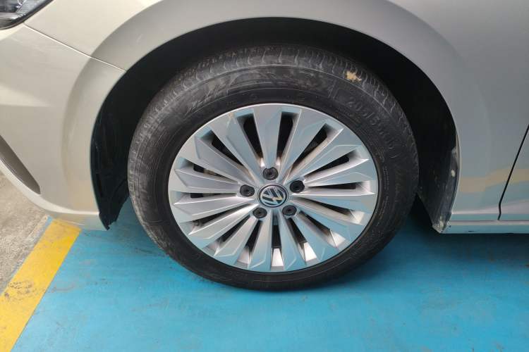 Used Volkswagen Lavida 2019 1.5L Automatic Comfort Edition China VI Standard
