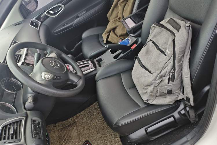 Used Nissan Sylphy 2021 Classic 1.6XL CVT Luxury Edition Left Front Seat