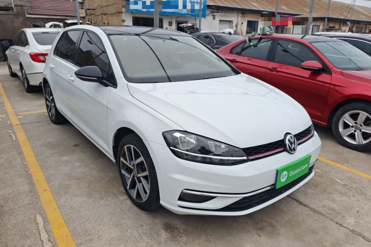 Used Volkswagen Golf 2020 200TSI DSG Comfortable and Ambitious Edition
