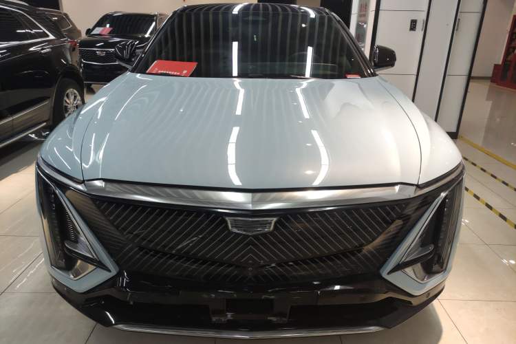 Used Cadillac LYRIQ 2022 Rear-Drive Long-Range Luxury Edition
