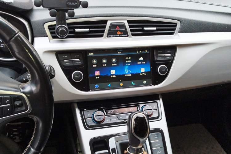 Used Geely Auto Emgrand X7 Sport 2016 1.8TD Automatic ZhiZun Version Audio And AC Panel