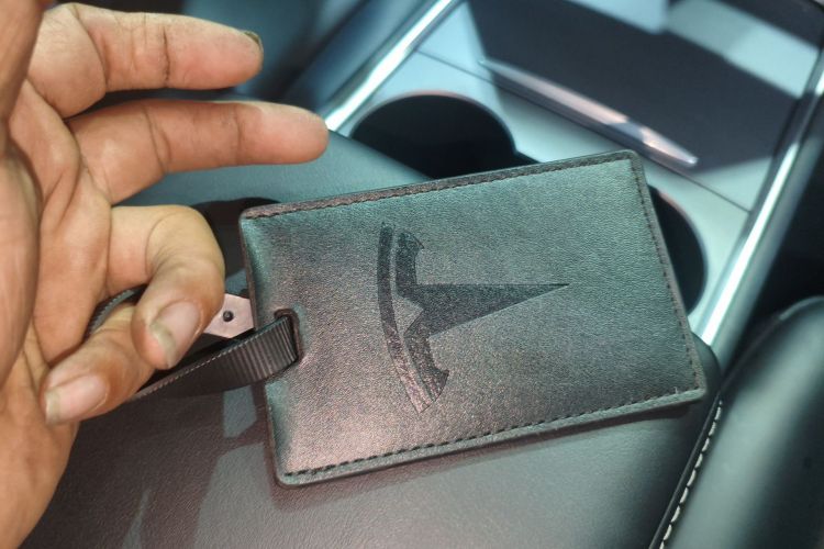 Used Tesla Model Y 2024 Rear-Wheel-Drive Version
