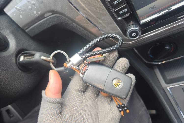 Used Volkswagen Lavida 2015 230TSI DSG Comfort Edition
