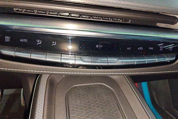 Used Cadillac XT5 2025 2.0T Prestige Version