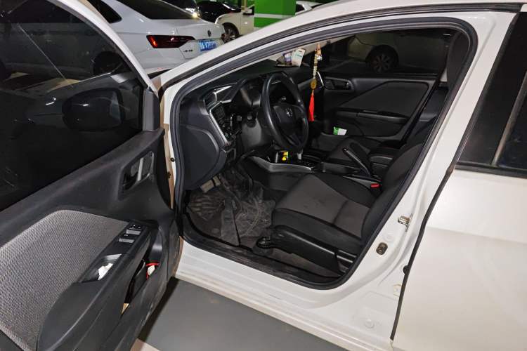 Used Honda Gienia 2017 1.5L CVT Classic Edition
