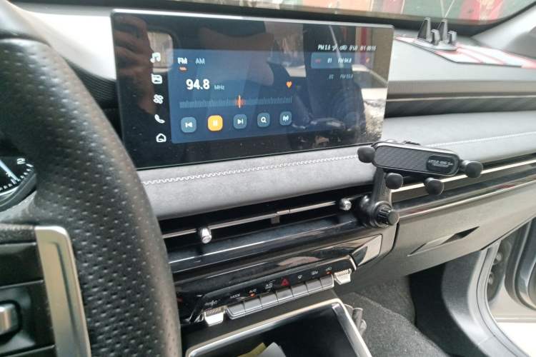 Used Wuling Alvez 2022 1.5L Manual Comfort Version