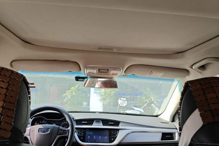 Used Geely Auto Emgrand GL 2018 1.8L Manual Elite Smart Connectivity Version Headliner