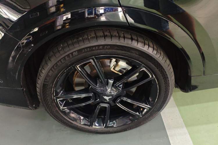 Used VOYAH FREE 2024 Ultra-Long Range Intelligent Driving Version Exterior 5