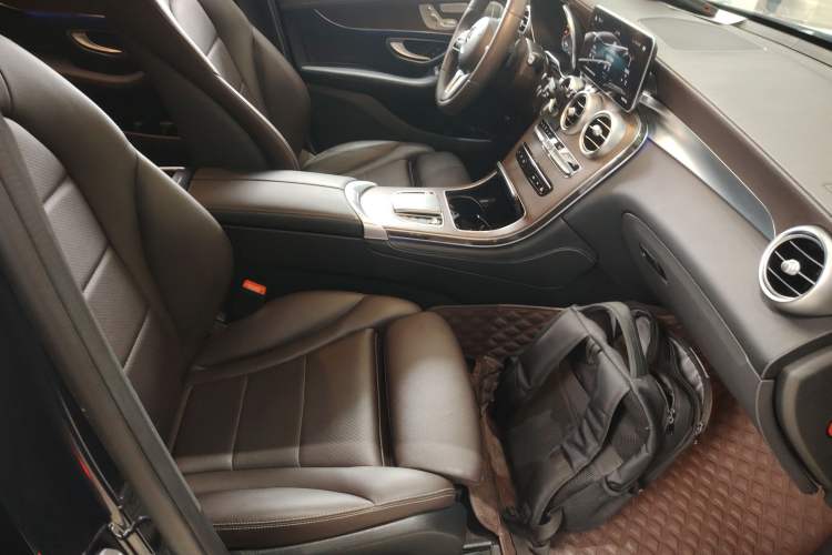 Used Mercedes-Benz GLC 2022 GLC 300 L 4MATIC Dynamic Edition Prestige Model Right Front Seat