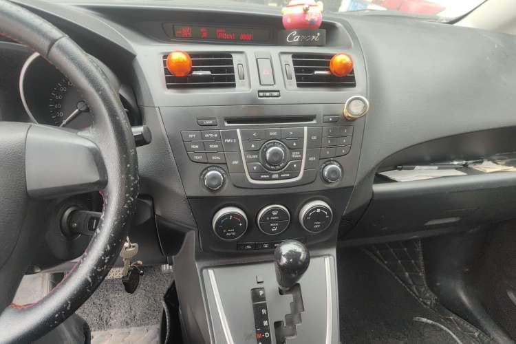 Used Mazda 5 2011 2.0L Automatic Comfort Edition Audio And AC Panel
